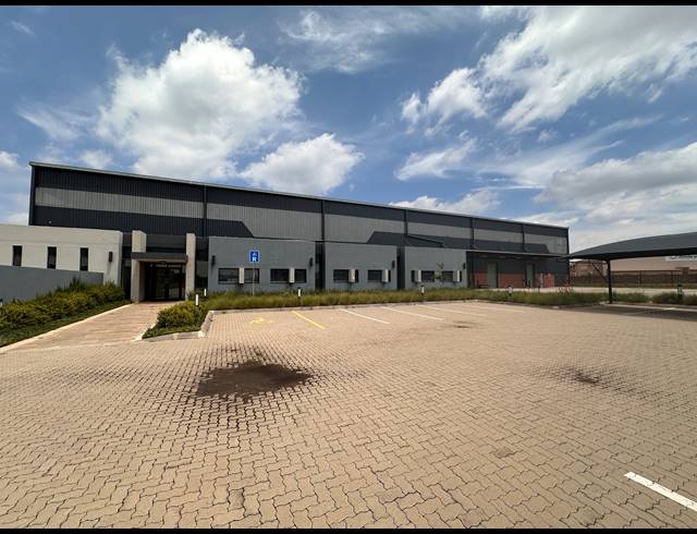 5,386M² FACTORY TO LET IN WADEVILLE